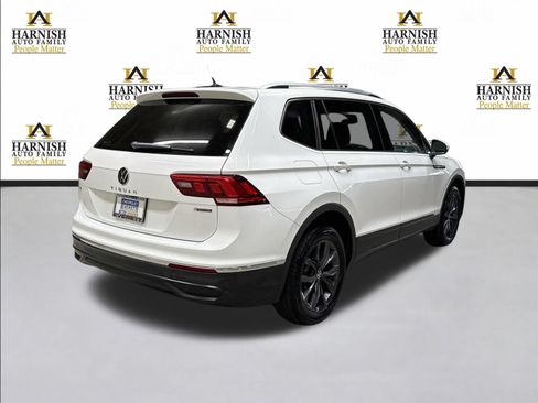 Used 2022 Volkswagen Tiguan SE AWD/4WD image 5