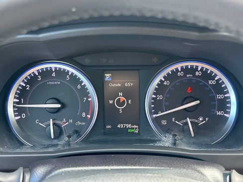 Used 2017 Toyota Highlander XLE AWD/4WD image 19