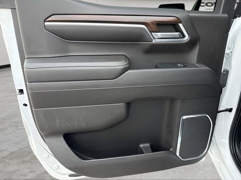 Used 2022 GMC Sierra 1500 SLT w/ SLT Premium Plus Package image 31