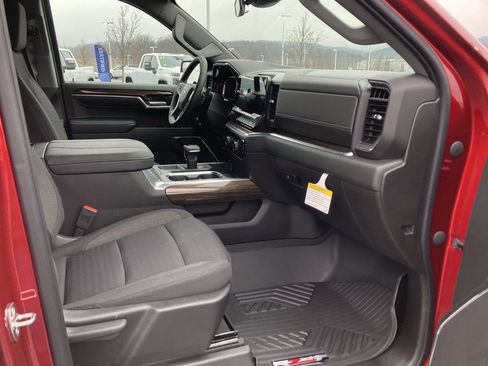 Used 2023 Chevrolet Silverado 1500 RST w/ Z71 Off-Road Package image 15