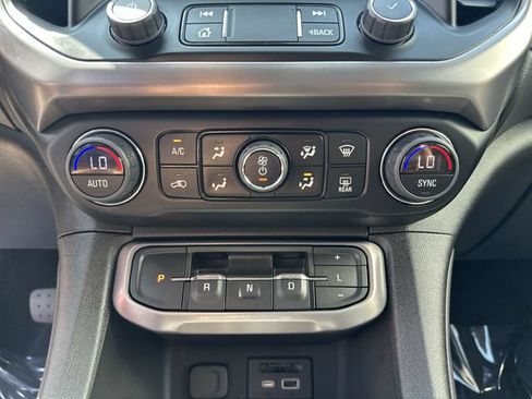 Used 2023 GMC Acadia AT4 w/ Technology Package AWD/4WD image 19