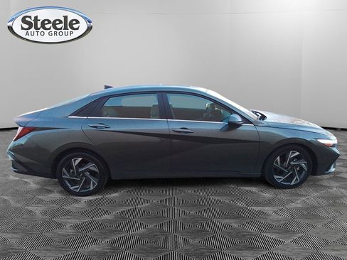 Used 2024 Hyundai Elantra Limited FWD image 6