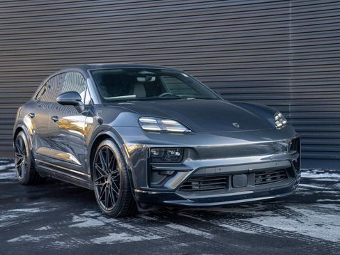New 2025 Porsche Macan Turbo Electric image 10