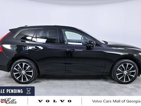 Certified 2023 Volvo XC60 B5 Plus w/ Climate Package image 29