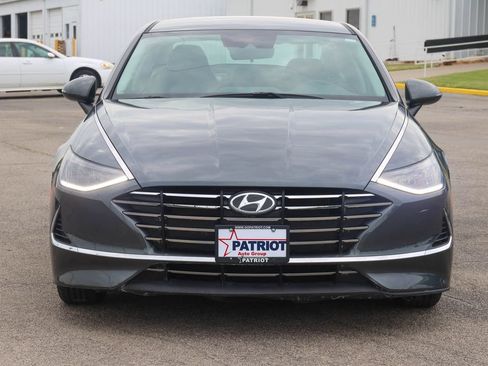 Used 2023 Hyundai Sonata SE FWD image 2