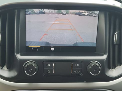 Used 2021 Chevrolet Colorado LT w/ Redline Special Edition RWD image 17