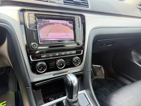 Used 2019 Volkswagen Passat 2.0T Wolfsburg FWD image 35