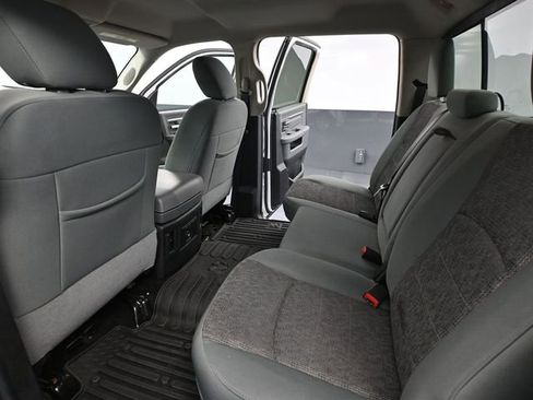 Used 2016 RAM 3500 Big Horn image 41