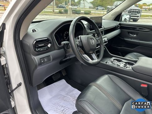 Used 2025 Honda Pilot Touring image 65