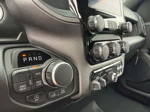 New 2026 RAM 1500 Express AWD/4WD image 20