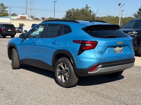 New 2026 Chevrolet Trax LT w/ LT Convenience Package image 5