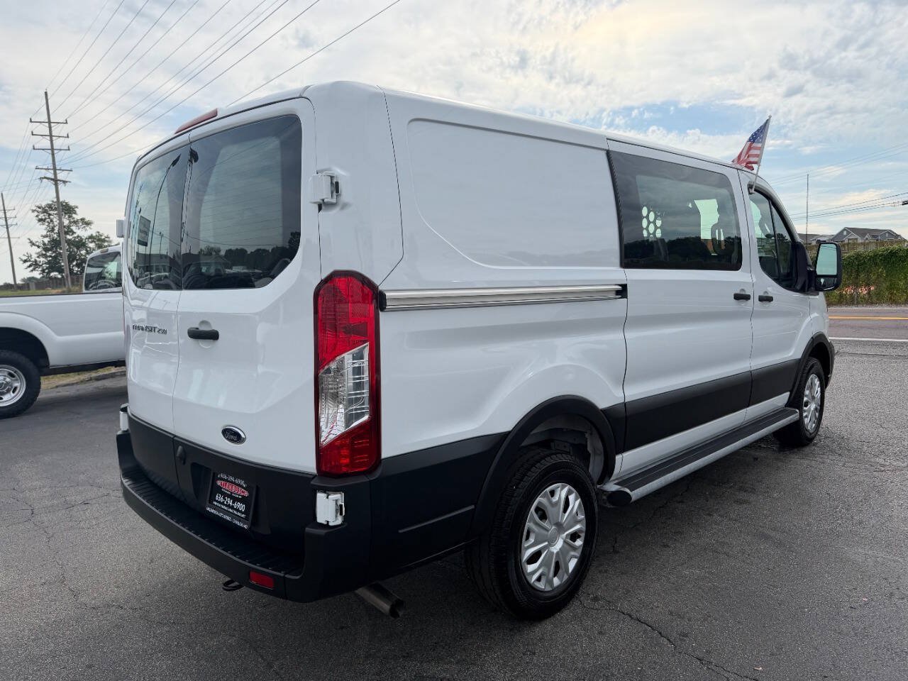 Used 2025 Ford Transit 250 Low Roof w/ Exterior Upgrade Package RWD image 6
