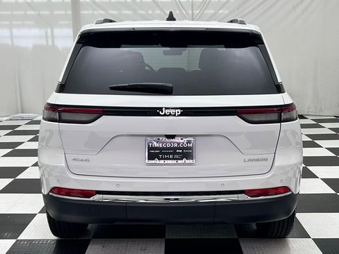 New 2025 Jeep Grand Cherokee Laredo w/ Trailer Tow Package image 7