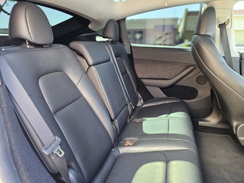 Used 2023 Tesla Model Y AWD image 13