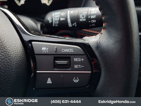 Used 2025 Honda HR-V Sport image 29