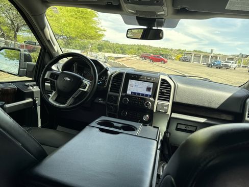 Used 2020 Ford F150 Lariat image 18