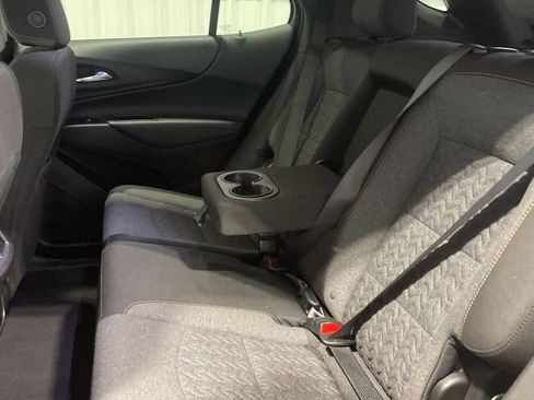 Used 2024 Chevrolet Equinox LT FWD image 32