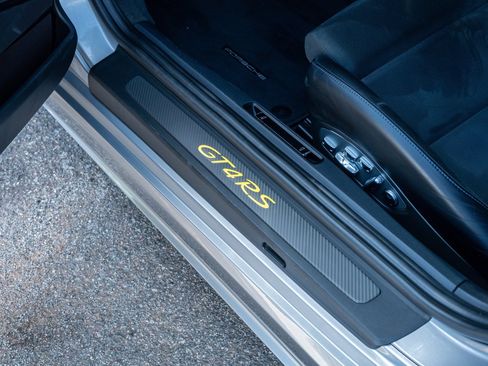 Certified 2024 Porsche 718 Cayman GT4 RS RWD image 24