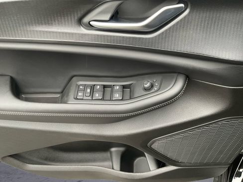 New 2025 Jeep Grand Cherokee L Laredo w/ Luxury Tech Group I AWD/4WD image 8