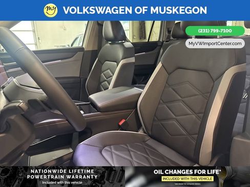 New 2026 Volkswagen Atlas Peak Edition AWD/4WD image 14