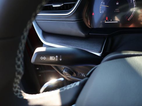 Used 2024 Jeep Grand Cherokee L Limited w/ Luxury Tech Group II image 37