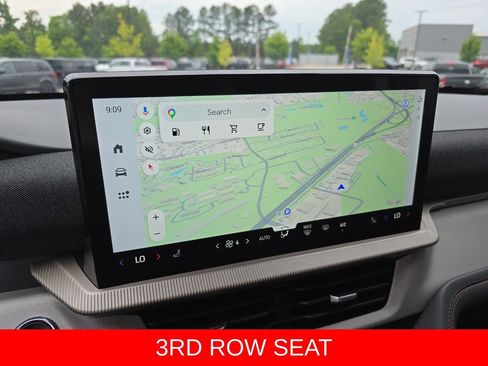Used 2025 Ford Explorer Active RWD image 25