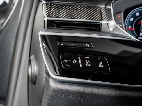 Used 2022 Audi S8 4.0T w/ S8 Executive Package image 42