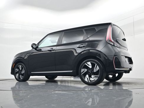 Certified 2023 Kia Soul GT-Line w/ GT-Line Technology Package FWD image 42