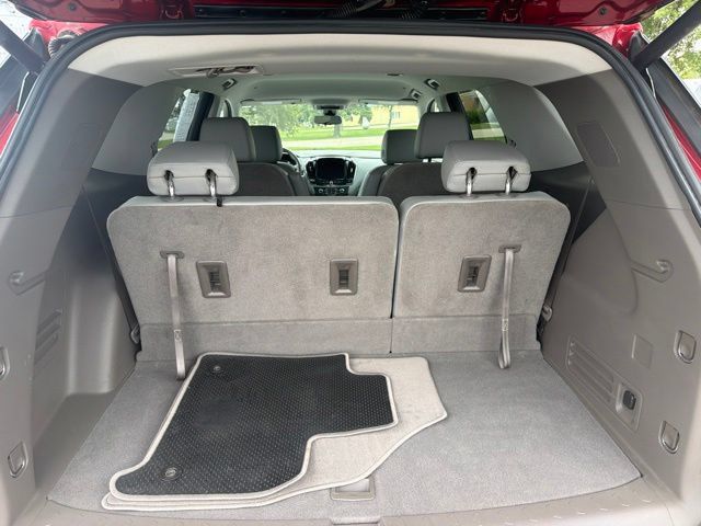 Used 2021 Chevrolet Traverse LT w/ LT Premium Package AWD/4WD image 10