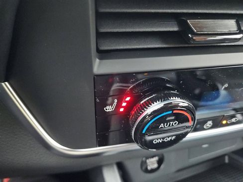 New 2026 Nissan Rogue SV w/ Cold Weather Package AWD/4WD image 9