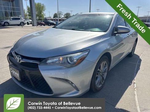 Used 2016 Toyota Camry SE image 13
