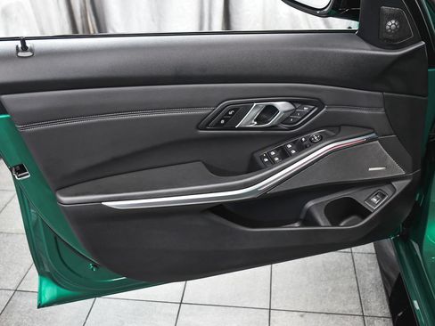 Used 2025 BMW M3 RWD image 9
