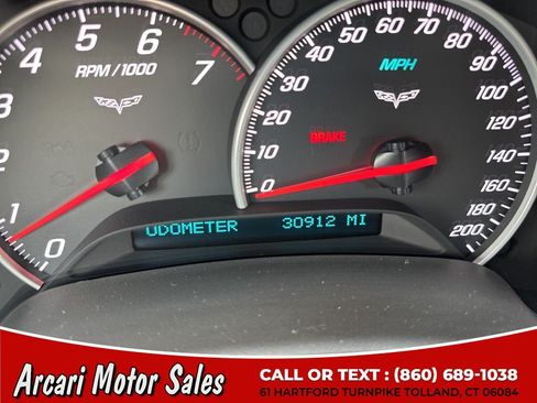 Used 2005 Chevrolet Corvette Coupe w/ Preferred Equipment Group RWD image 32