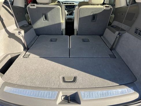 Certified 2025 Cadillac XT6 Premium Luxury image 19