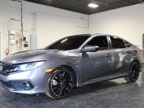 Used 2019 Honda Civic Sport image 6