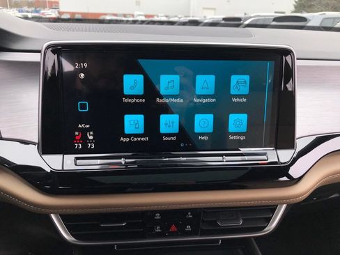 New 2026 Volkswagen Atlas Cross Sport SE AWD/4WD image 18