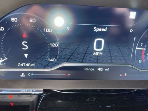 Used 2022 GMC Sierra 1500 Elevation image 19