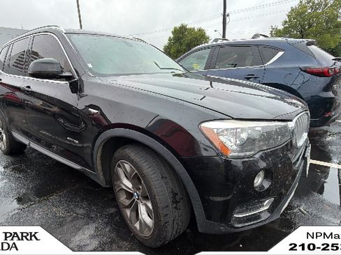 Used 2017 BMW X3 sDrive28i RWD image 1