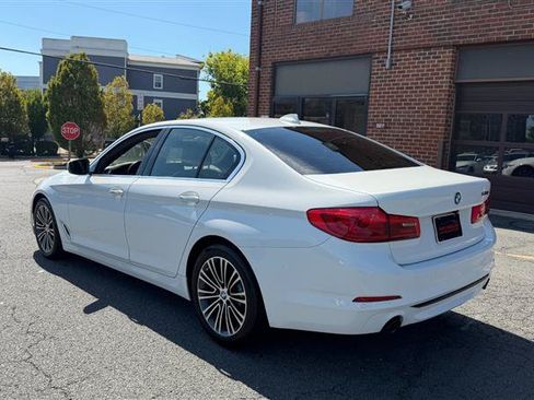 Used 2017 BMW 530i RWD image 16