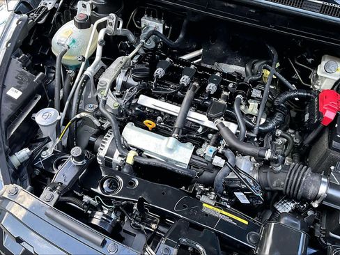 Used 2024 Nissan Kicks S image 31