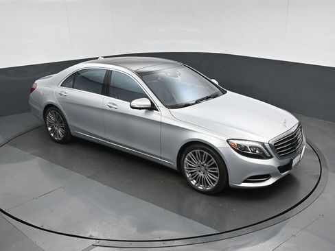 Used 2016 Mercedes-Benz S 550 4MATIC Sedan image 62