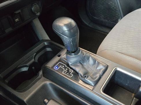 Used 2023 Toyota Tacoma SR AWD/4WD image 14