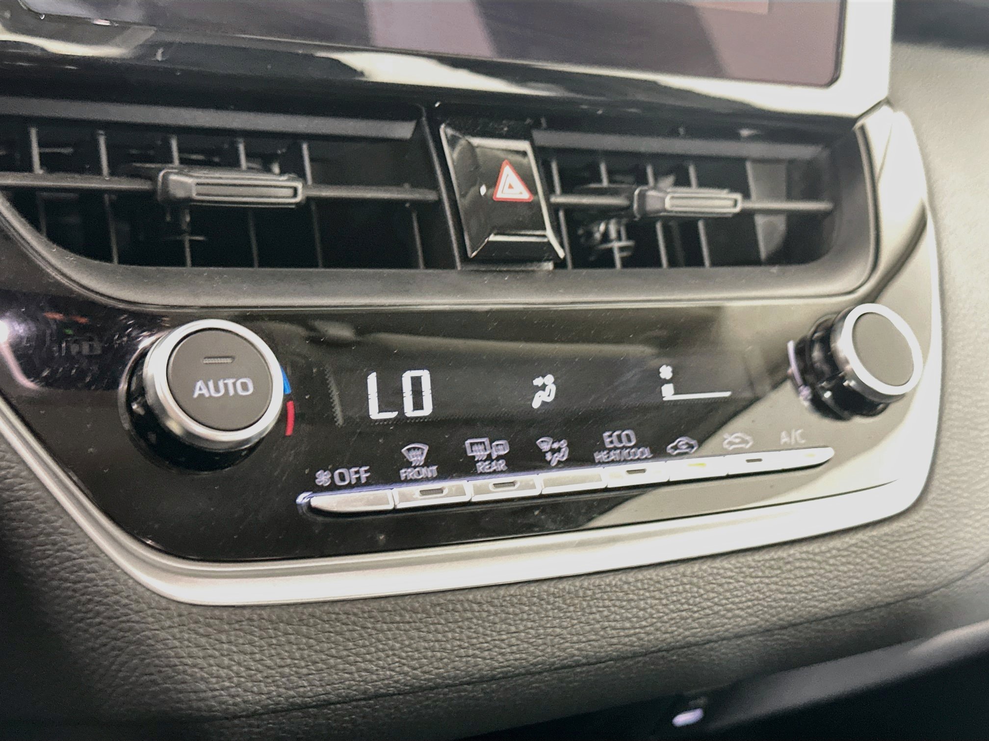 Used 2026 Toyota Corolla LE FWD image 23
