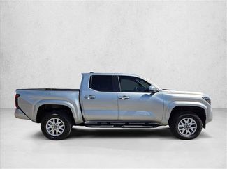 Certified 2025 Toyota Tacoma SR5 AWD/4WD video 4