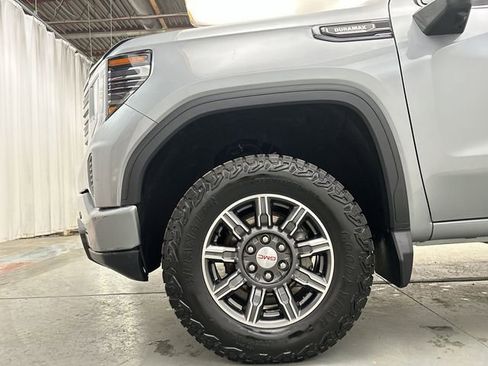 Used 2024 GMC Sierra 1500 AT4 AWD/4WD image 21