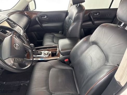 Used 2017 Nissan Armada Platinum w/ Interior Lighting Package image 23