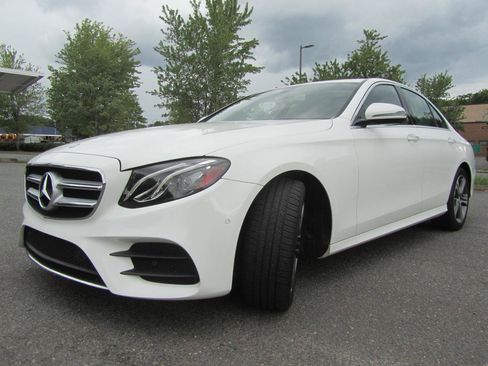 Used 2017 Mercedes-Benz E 300 image 6
