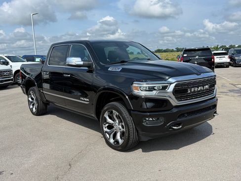 Used 2022 RAM 1500 Limited AWD/4WD image 2