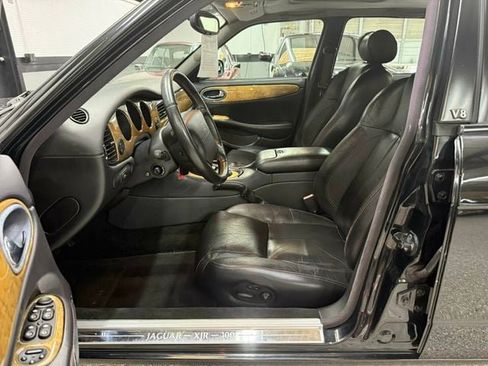 Used 2002 Jaguar XJ8 RWD image 26