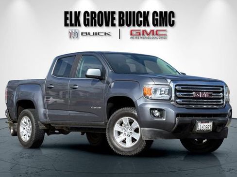 Used 2018 GMC Canyon SLE w/ SLE Convenience Package image 2